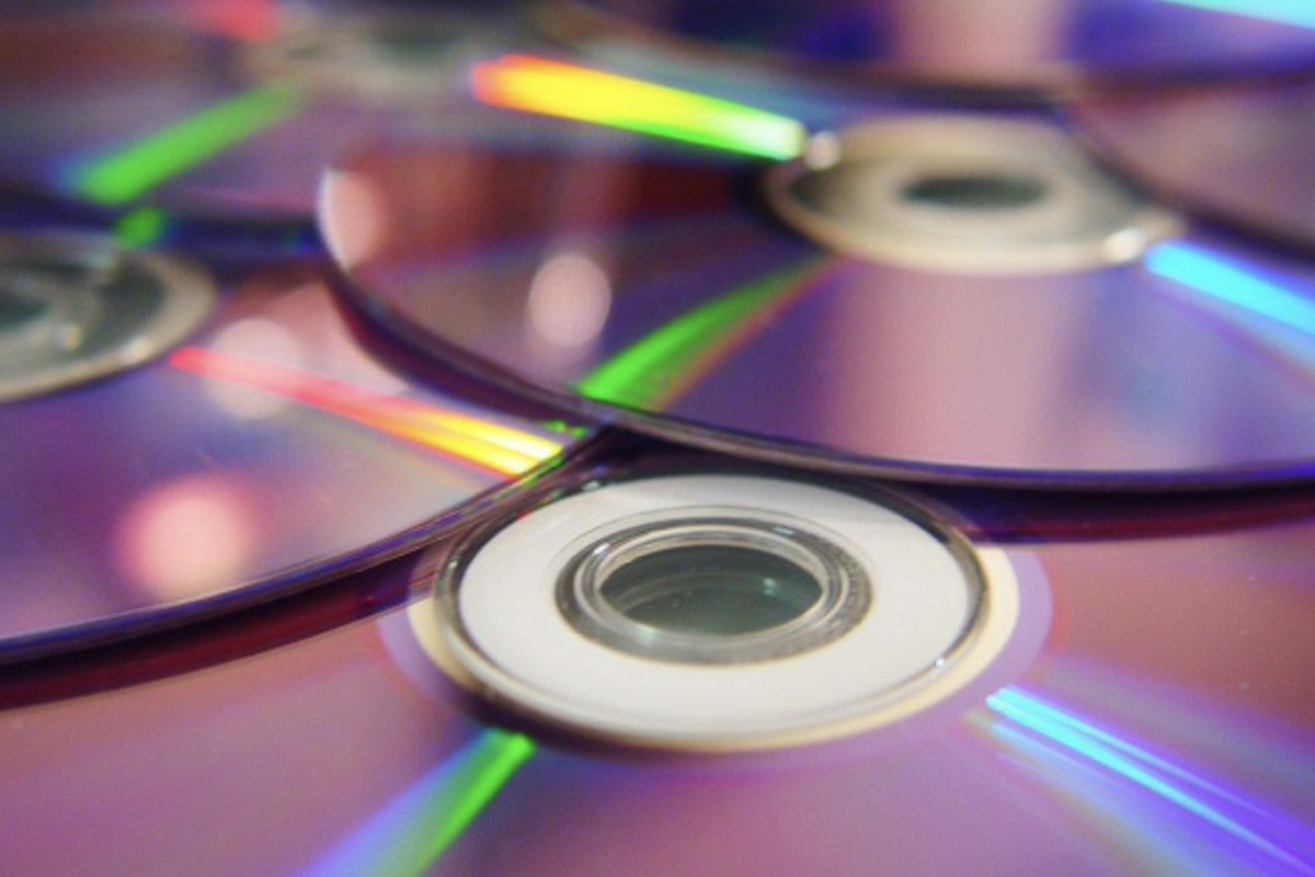Irefer Cds Essential Ways to Recycle CDs and DVDs - Nature365